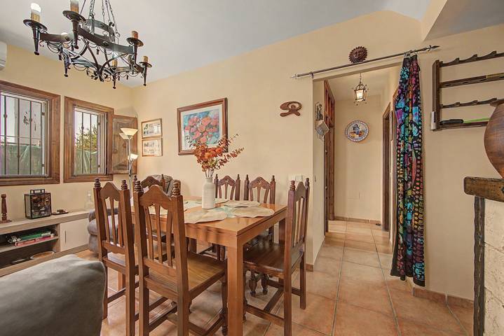 Maison de campagne « La Pita Casa Rural » avec vue montagne, Wi-Fi et climatisation in Felix, Cordillera Penibética