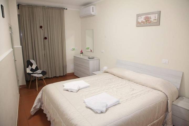 Casa vacanza per 4 persone, con Terrazza e Panorama a Gravina di Catania