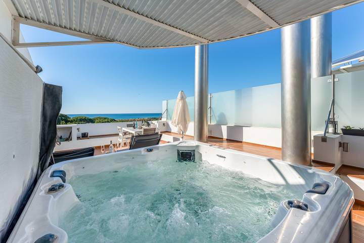 Apartment for 4 people, with Balcony and Terrace in Quinta do Lago