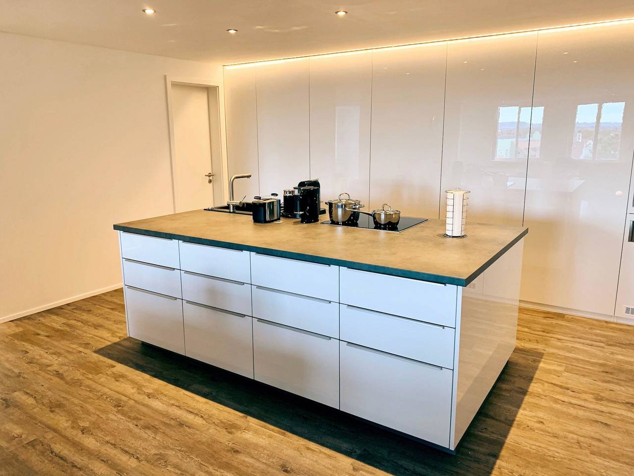 Ganze Ferienwohnung, City Suite Luxusapartment im 7. Stock in Kempten, Bayerisch Schwaben