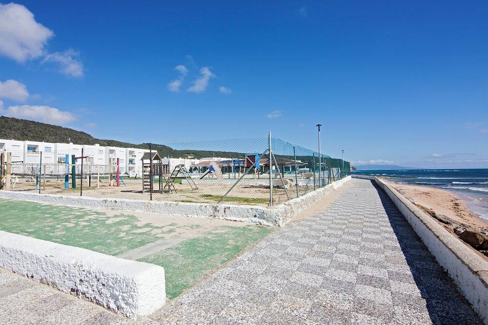Entire apartment, Overlooking the sea! New apt. with terrace 3 bedrooms+2 bathrooms&community pool in Costa de la Luz