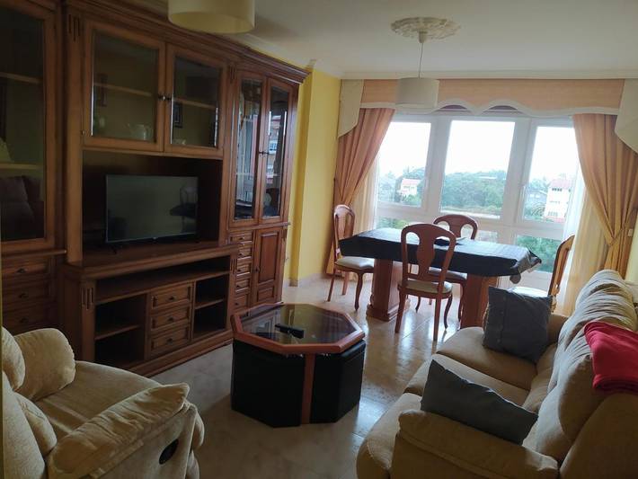 Apartamento de vacaciones para 6 personas, con balcón y jacuzzi - 1