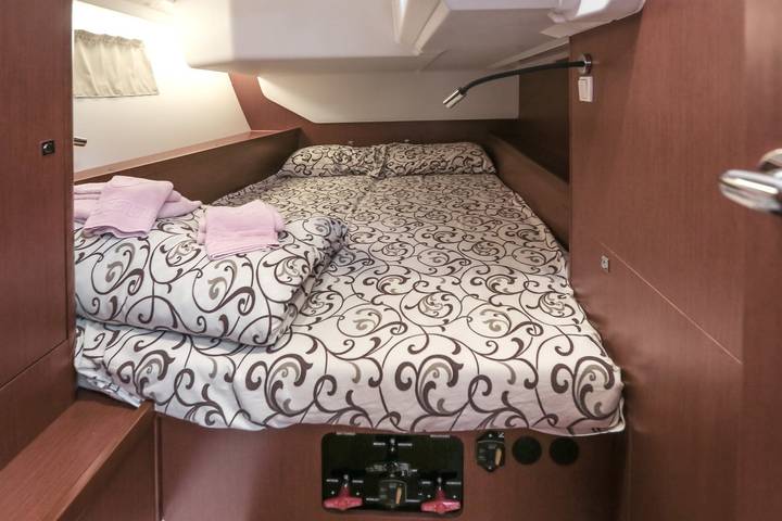 Bateau pour 6 personnes dans Tivat - 3
