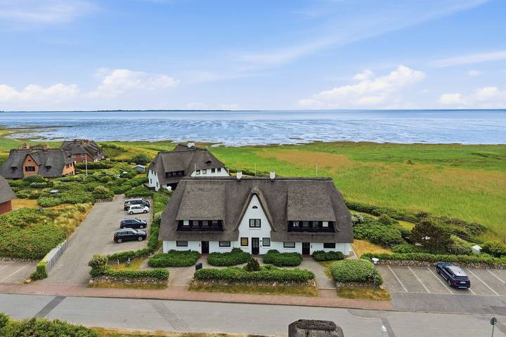 Ganze Wohnung, Ferienwohnung unter Reet mit atemberaubenden Blick auf das Wattenmeer in Rantum, Sylt (Gemeinde)