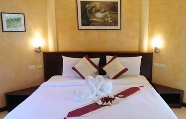 Station pour 2 personnes, avec piscine ainsi que terrasse et jardin dans Khao Lak