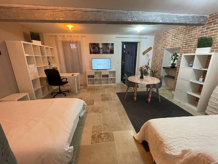 Gîte pour 2 personnes, avec jardin et terrasse à Odars