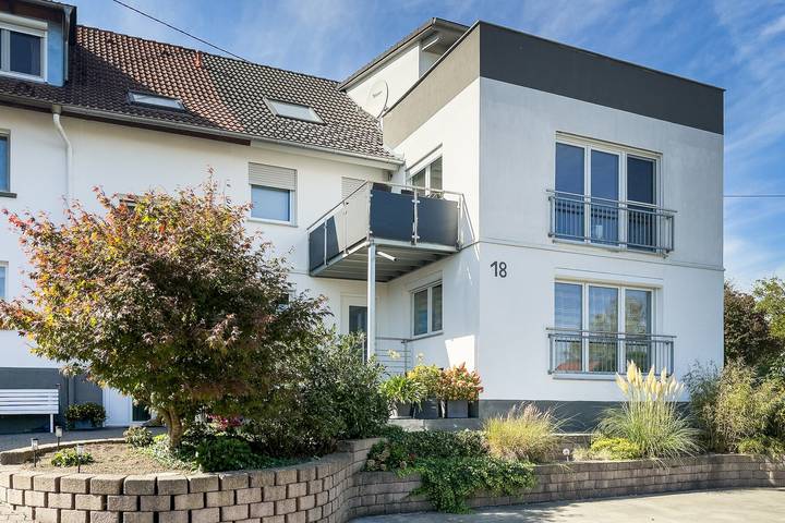 Entire apartment, Vacation apartment Dandelion, 83sqm, 2 bedrooms, max. 4 persons in Ravensburg, Region Bodensee-Oberschwaben