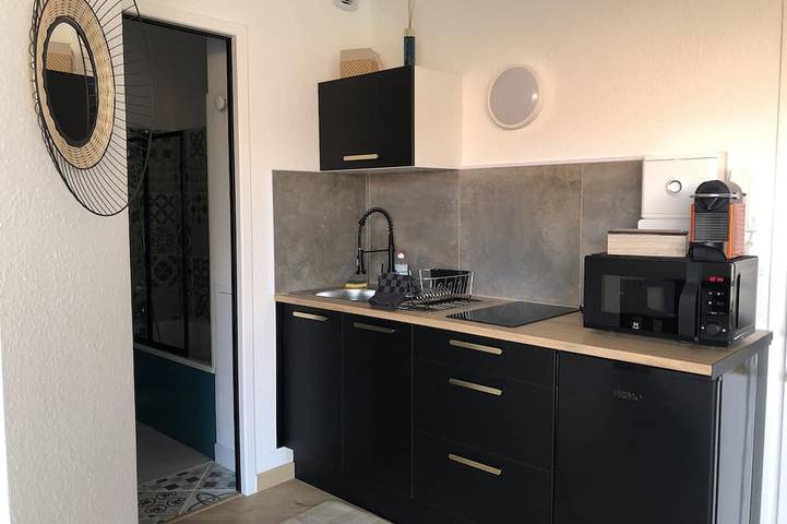 Ganze Wohnung, Studio Moderne, Terrasse et Parking Privé, 18m2 in Romans-sur-Isère, Valence und Umgebung