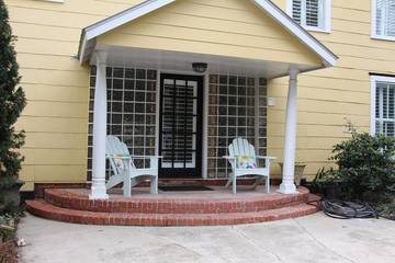 Bed And Breakfast for 2 Guests in Tybee Island, Georgia, Picture 3