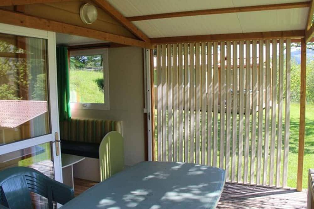 Chalet climatisé - 5 pers., animaux Ok in Lac de Saint-Point Lamartine, Saint-Point