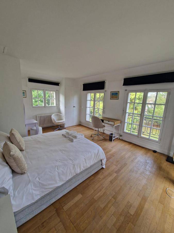 Chambre d’hôte pour 2 personnes, avec jardin ainsi que vue et terrasse à Saint-Germain-en-Laye - 4