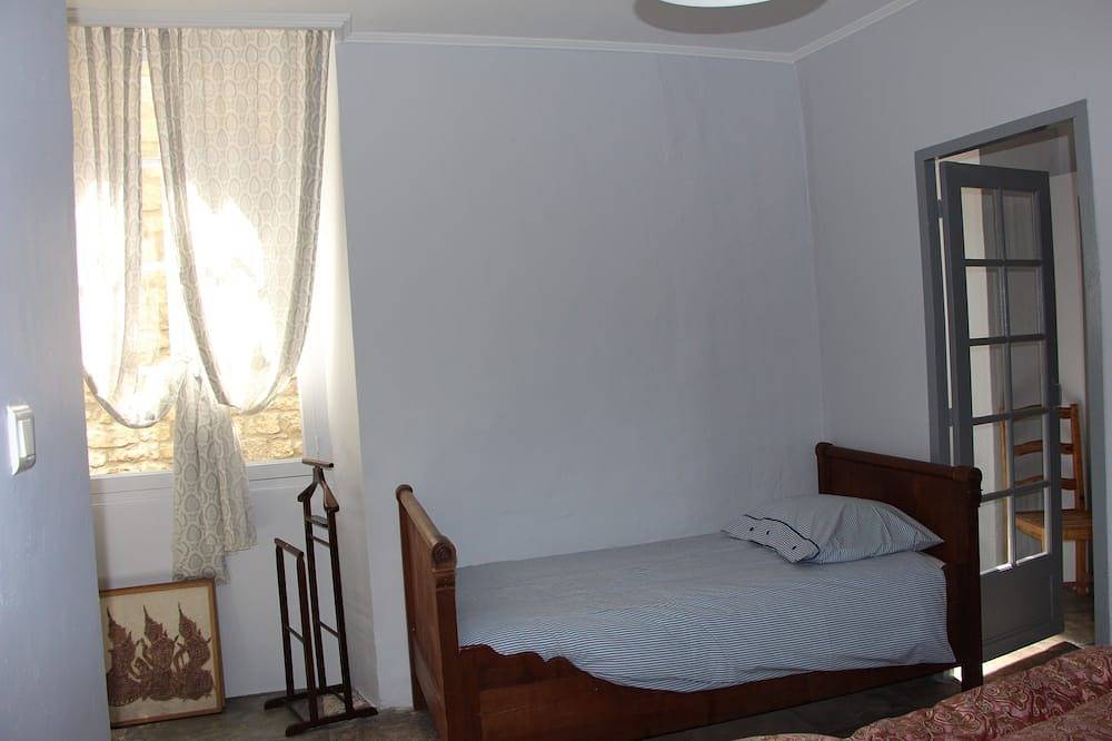 Entire apartment, Alizé - Luxury apartment 5 people in Barjac, Alès region