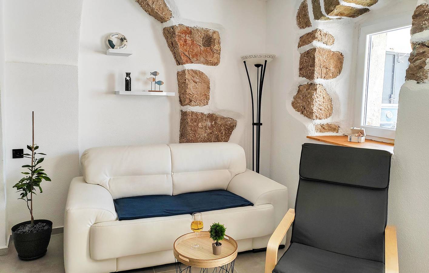 Charmante 2-Zimmer-Wohnung mit Pool, Terrasse und WLAN in der Nähe des Zentrums von Grizane in Grizane, Primorje-Gorski Kotar