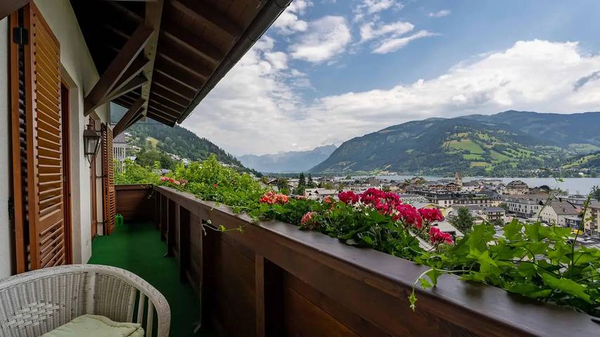 Ferienhaus für 10 Personen, mit Garten und Balkon