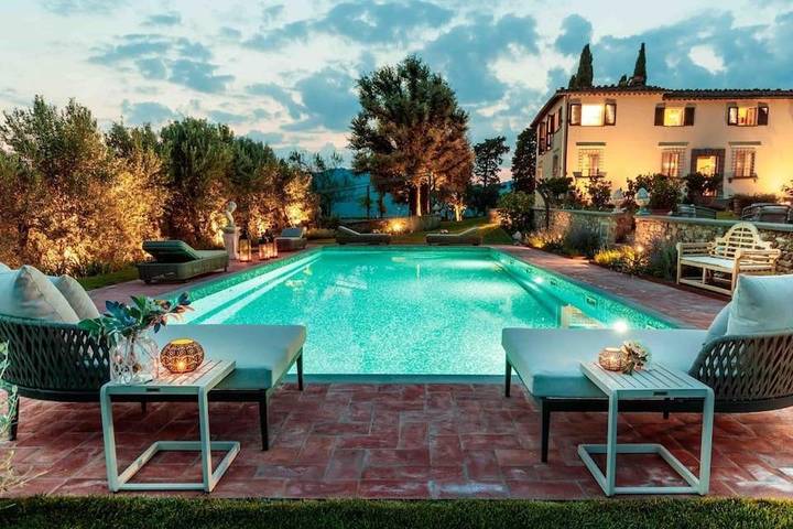 Maison d’hôte pour 11 personnes, avec terrasse et jardin, animaux acceptés