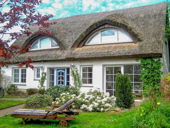 Ferienhaus für 7 Personen, mit Terrasse und Garten in Binz - 2