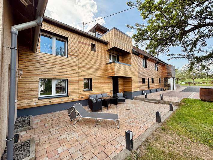 Apartamento entero, Apartamento 'Pequeña Perla en la Eifel - Lot54' con terraza privada, jardín y Wi-Fi in Feuerscheid, Bitburg-Prüm