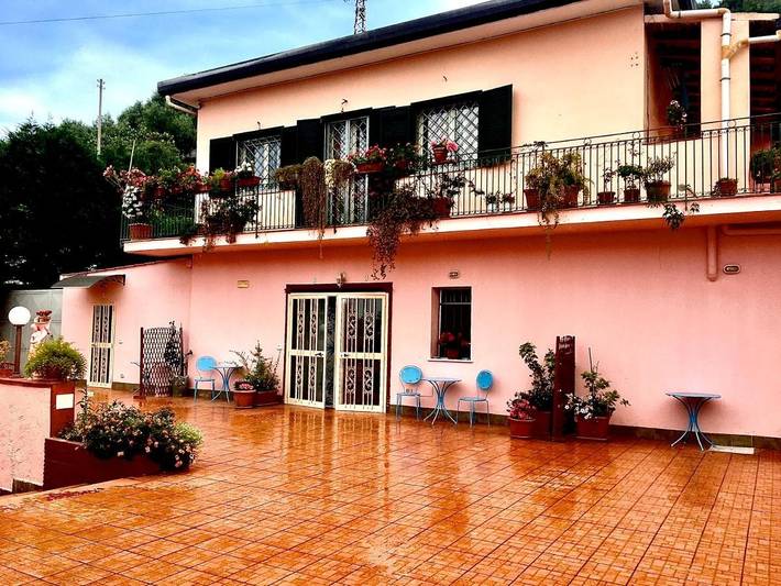 Location de vacances pour 3 personnes, avec terrasse et vue à Graniti - 3