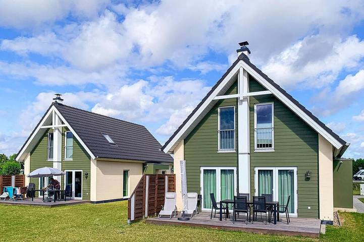 Ferienhaus für 8 Personen, mit Sauna und Garten in Büsum