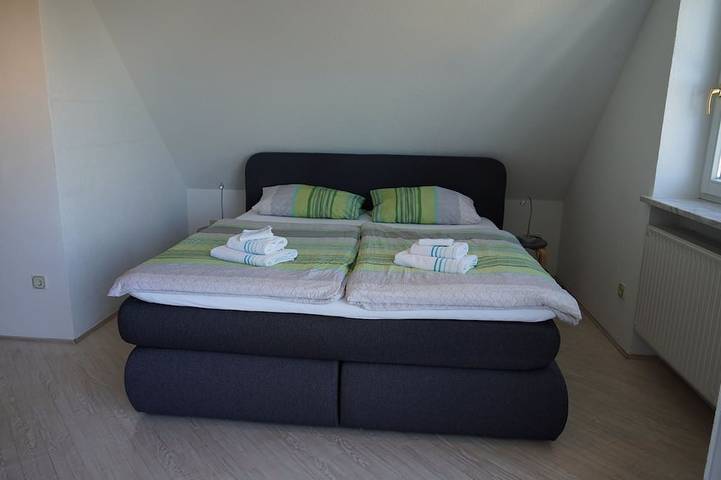 Ferienhaus für 6 Personen, mit Pool und Balkon sowie Garten in Wiesenttal - 2