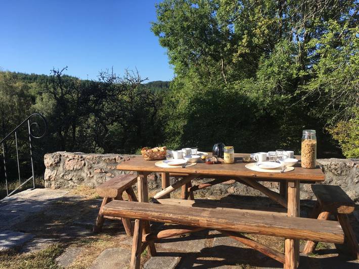 Gîte pour 11 personnes, avec terrasse et jardin, animaux acceptés dans Lac des Settons - 4