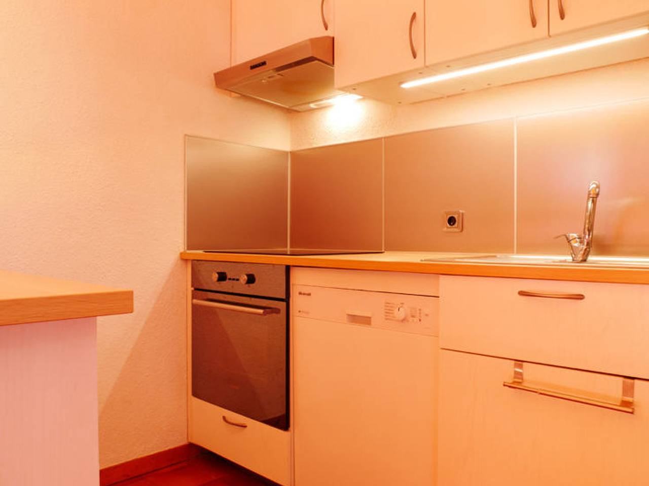 Ganze Wohnung, Gemütliche Wohnung, 2 Min. zu den Pisten, 7 Schlafplätze, große Terrasse, Südseite, gratis Parkplätze in La Plagne, Bellentre