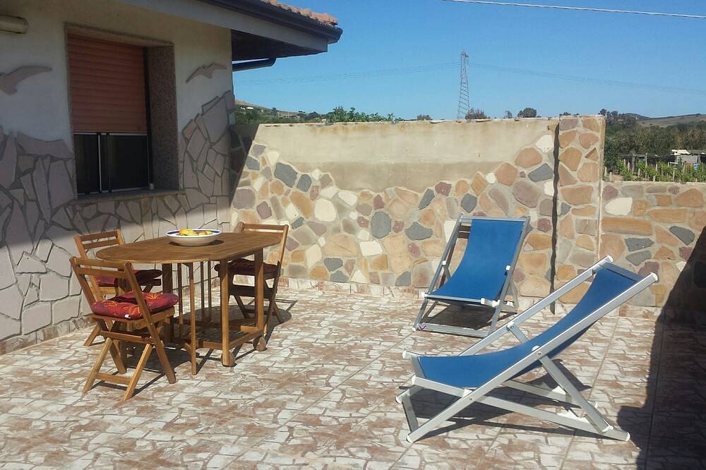 Ganze Wohnung, Urlaubsfeeling pur in schoener Umgebung Ferienwohnung auf Olivenhain mit Wlan! in Gonnesa, Iglesiente