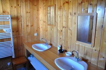Chalet pour 8 Personnes dans Les Gras, Jura Francais, Photo 4