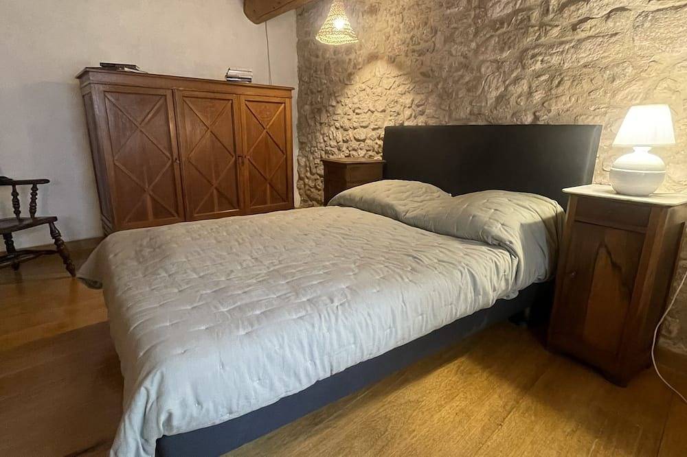 Maison de Village au Coeur du Luberon in Céreste, Regionaler Naturpark Luberon