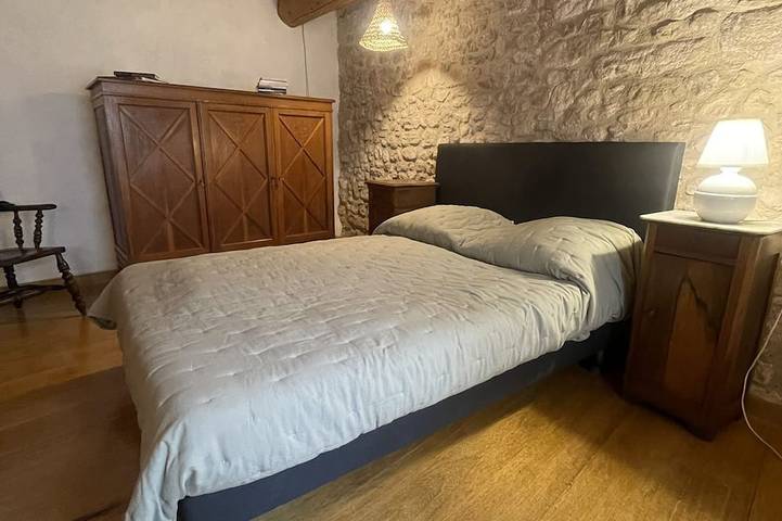 Location de vacances pour 6 personnes, avec jacuzzi et terrasse, animaux acceptés à Céreste - 4