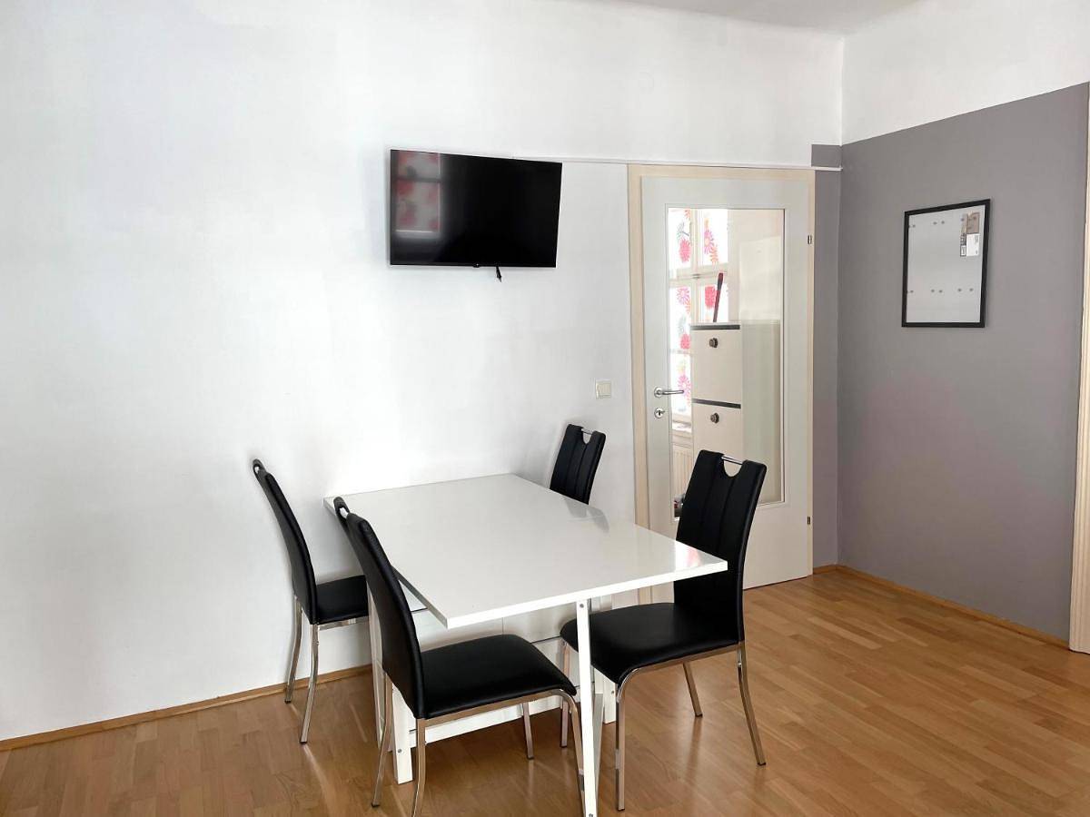 Ganze Wohnung, One-Bedroom Apartment in St. Pölten, Mostviertel