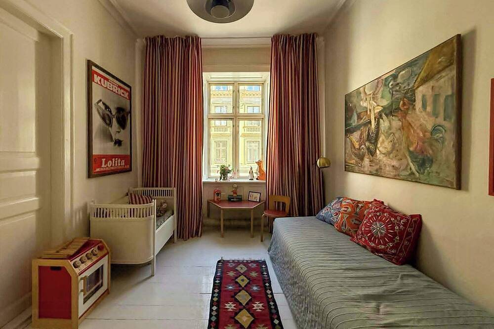 Ganze Wohnung, Kunstvolle Wohnung mit hohen Decken in Frederiksberg in Frederiksberg, Kopenhagen