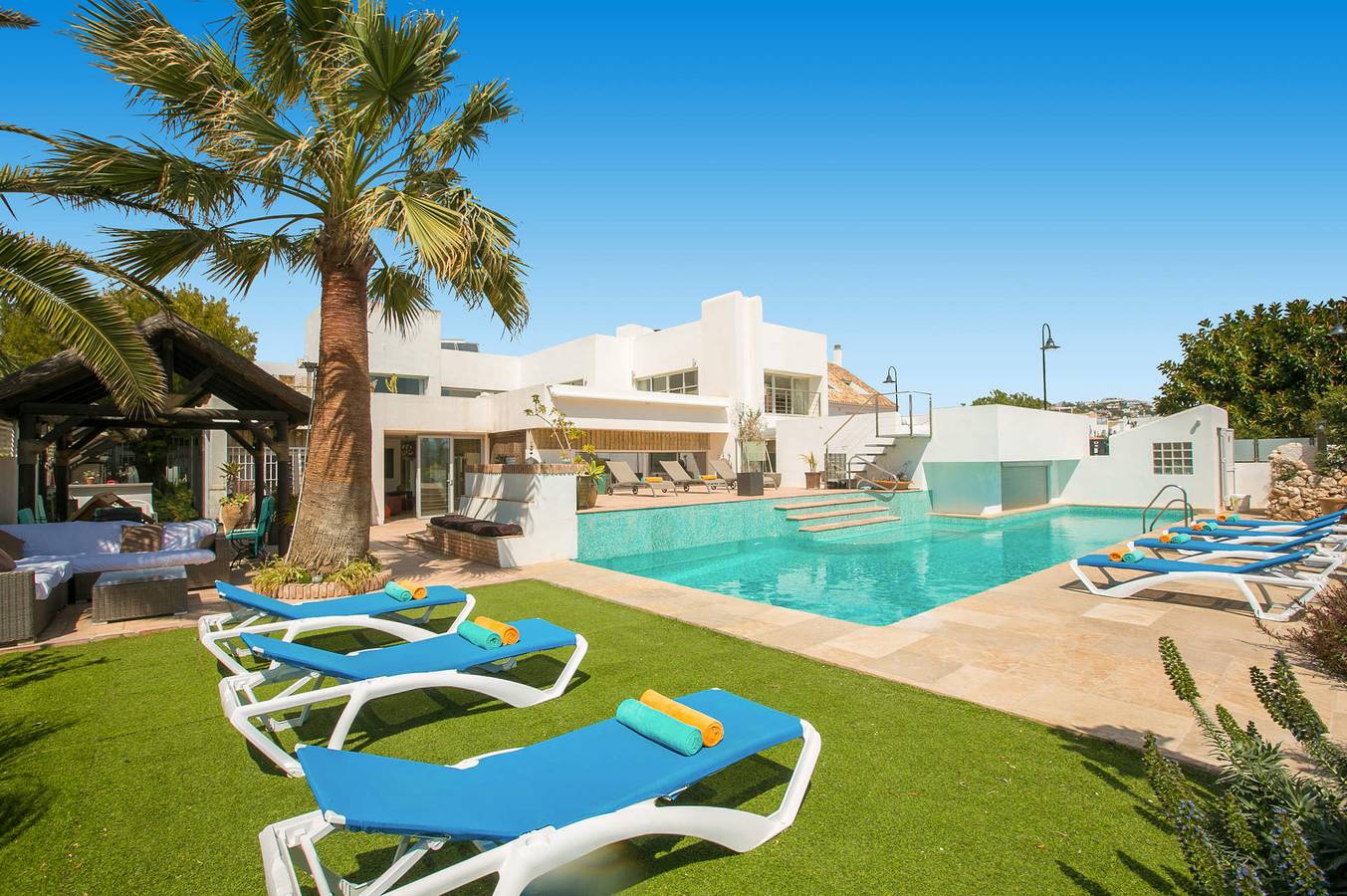 Villa La Cala Playa by Villa Plus in La Cala de Mijas, Mijas