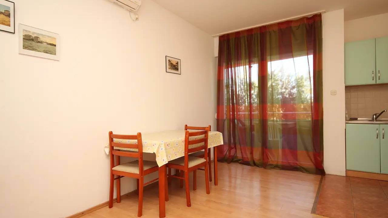 Ganze Ferienwohnung, Ferienwohnung für 2 Personen (37 m²) in Preko in Preko, Insel Ugljan