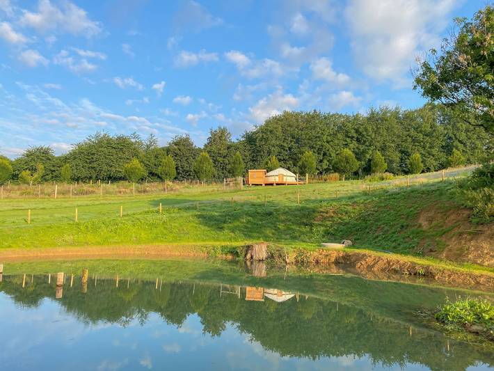 Glamping for 2 people, with garden in Dorset