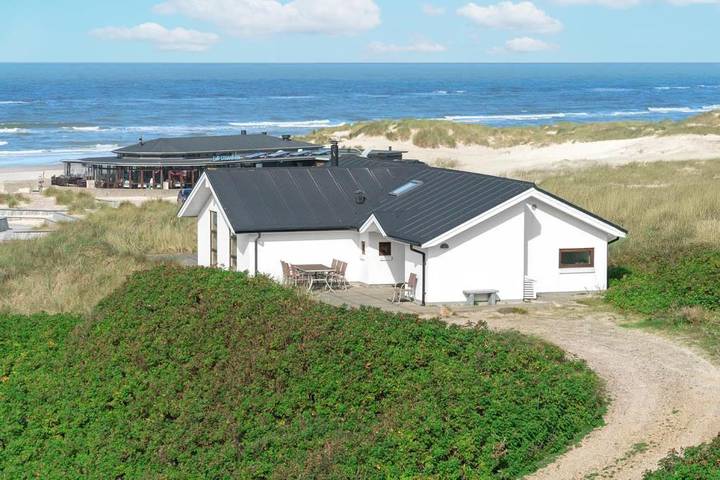 Ferienhaus mit Meerblick für 6 Personen, mit Whirlpool und Sauna in Henne Strand