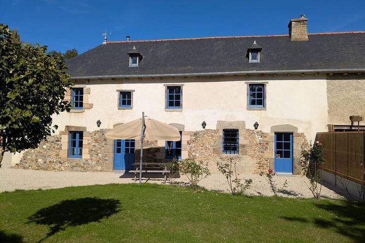 Maison de vacances pour 14 personnes, avec jardin à Montfort-sur-Meu