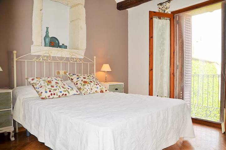 Location de vacances pour 14 personnes, avec jardin et terrasse à Vilafranca del Penedès - 2