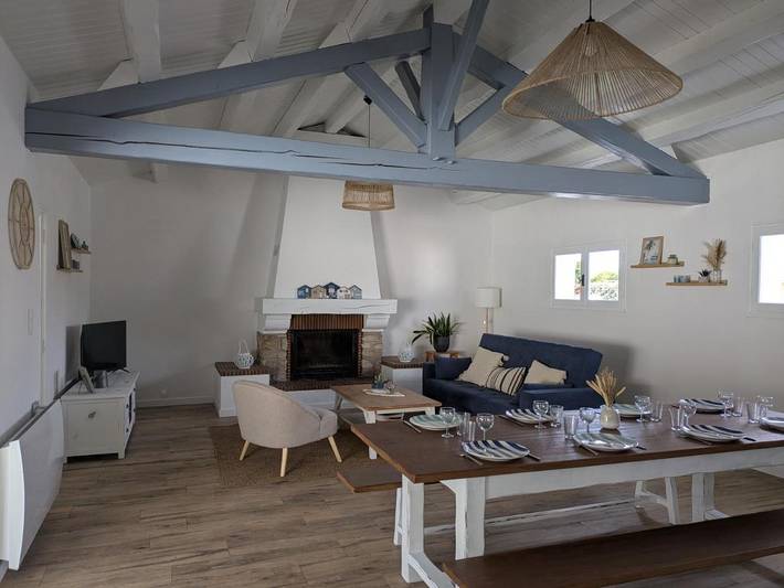 Location de vacances pour 8 personnes, avec jardin et terrasse dans Plage des sables d'or - 2