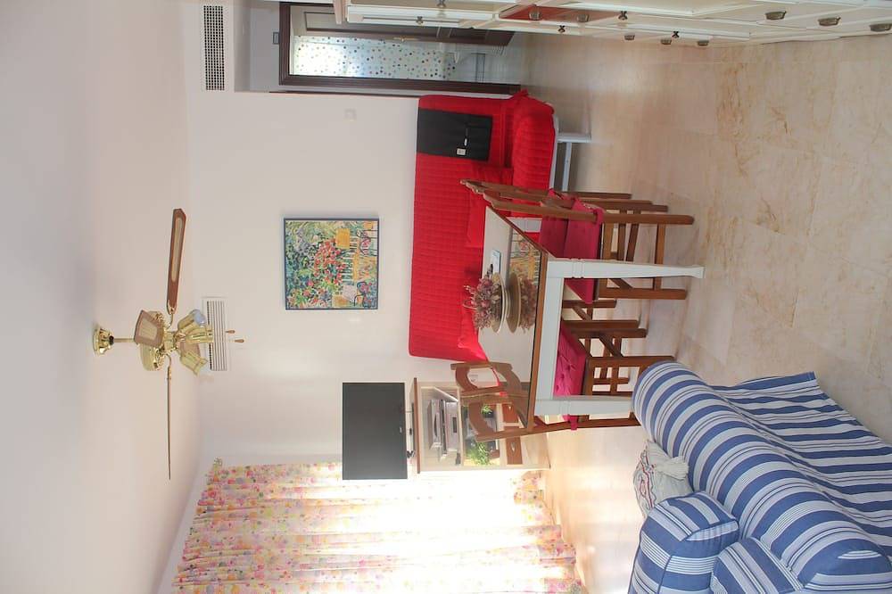 Apartamento entero, Golf,Sol Y Playa En Atico En Costa Ballena -Rota (Cadiz) Con Wifi Y Tvsat in Costa Ballena, Chipiona