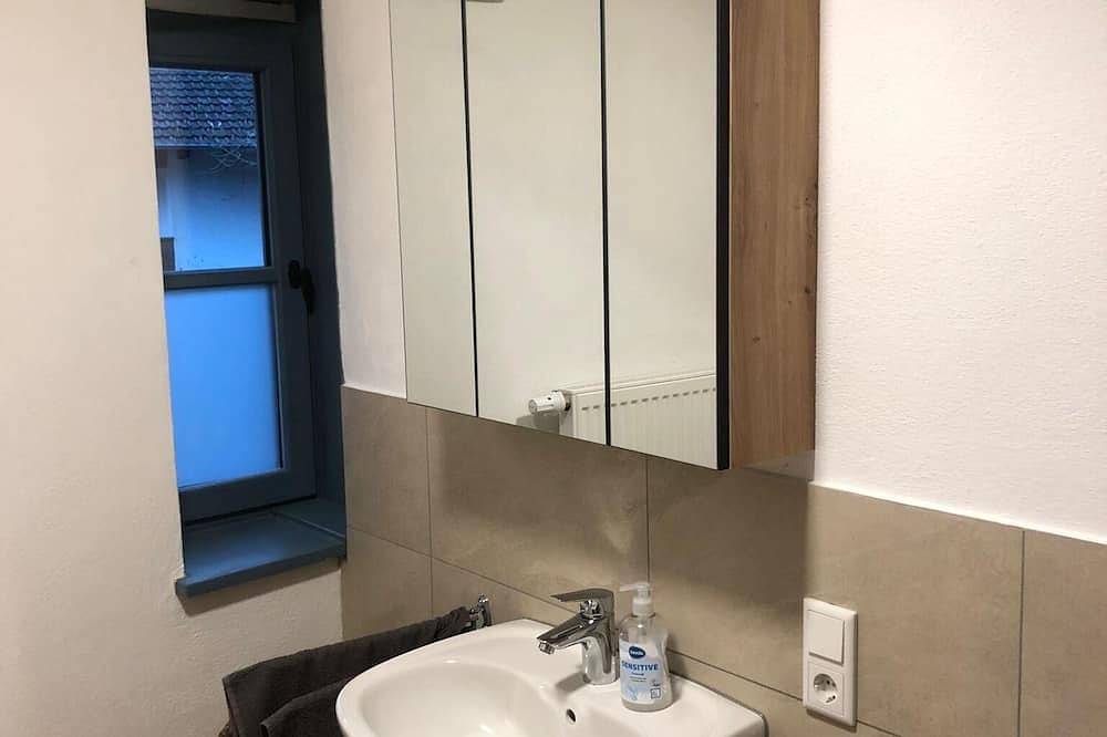 Ganze Wohnung, Modernes Appartement mit Küche, Wlan & Parkplatz in Haibach (Bayerischer Wald), Ostbayern