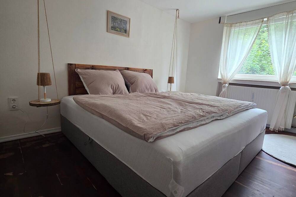 Ganze Wohnung, Ferienwohnung Josy - Appartement/Fewo, Dusche und Bad, Wc, 1 Schlafraum in Dillenburg, Naturpark Lahn-Dill-Bergland