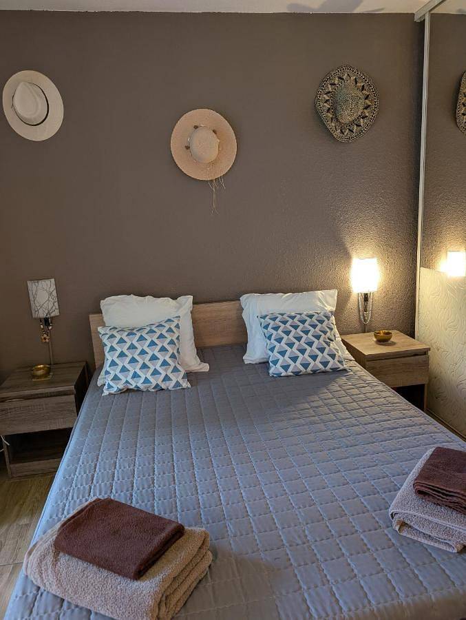 Appartement entier, Two-Bedroom Apartment in Saint-Gély-du-Fesc, Côte méditerranéenne (France)