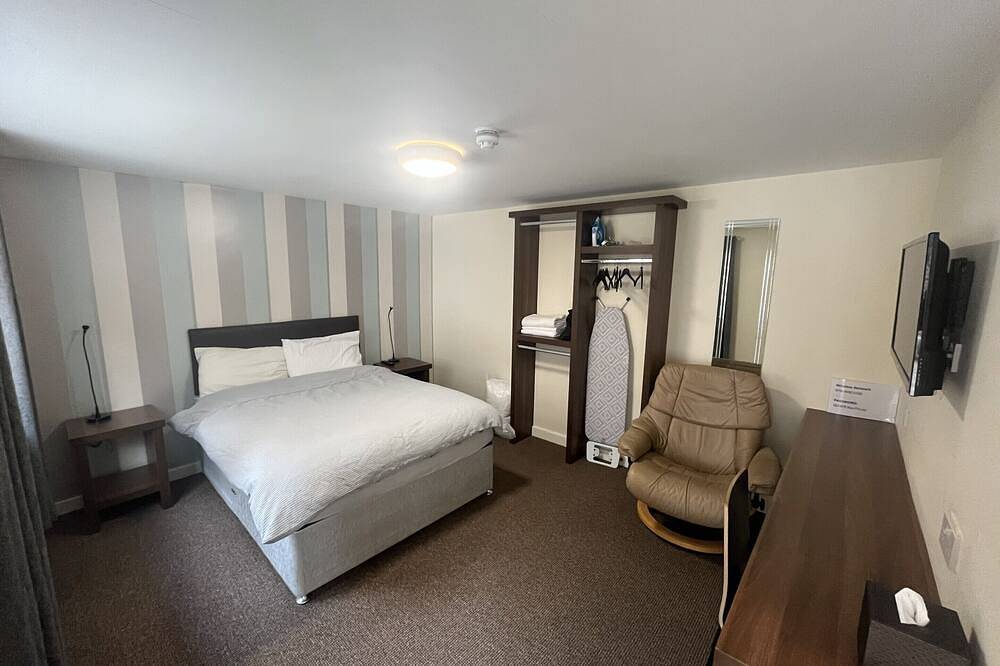 Ganze Wohnung, Studio-Ensuite mit Dusche-Klassisch-No view in Yarm, Stockton-on-Tees