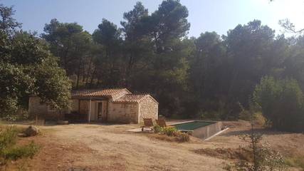 Cottage pour 4 personnes, avec jardin ainsi que vue et piscine, animaux acceptés à Les Baux-de-Provence