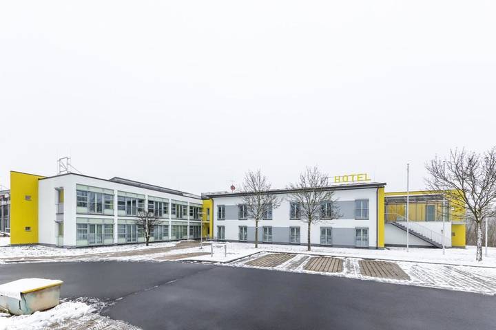 Hotel, mit Terrasse und Ausblick in Pegnitz