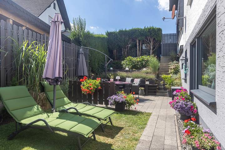 Hel lejlighed, Apartment 'Riekes' with Mountain View, Private Terrace and Wi-Fi in Schmallenberg, Hochsauerlandkreis