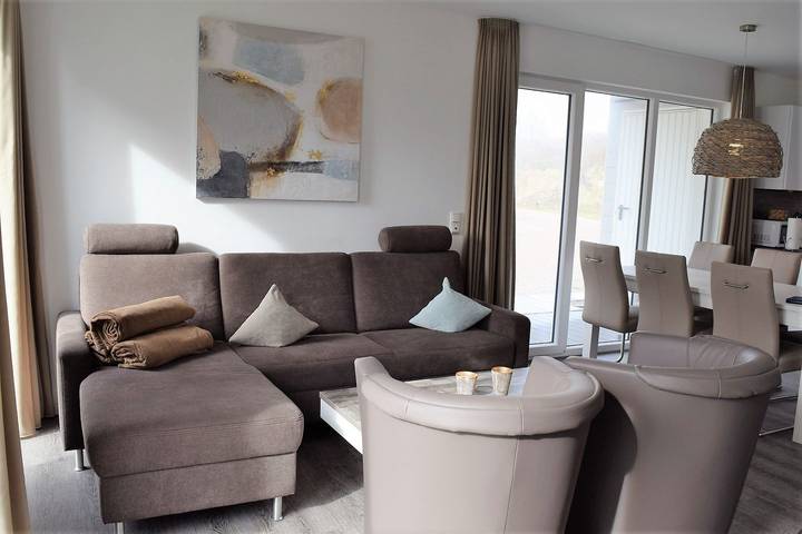 Ferienhaus mit Meerblick für 6 Personen, mit Sauna und Balkon in Wangerland