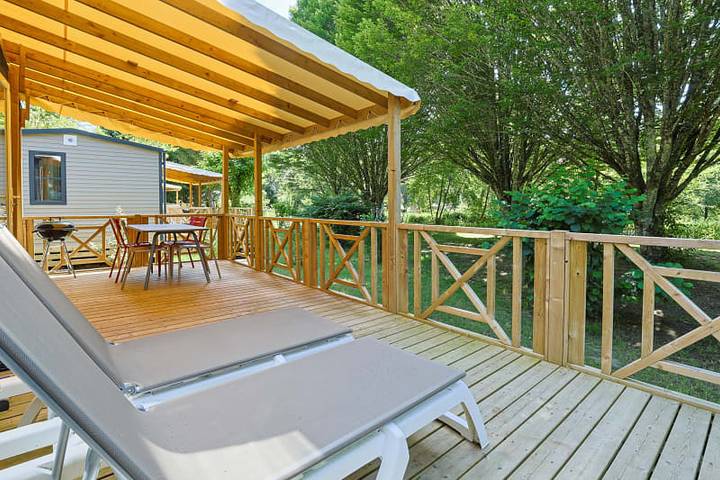 Caravane pour 4 personnes, avec terrasse et balcon/terrasse à Belvès - 2