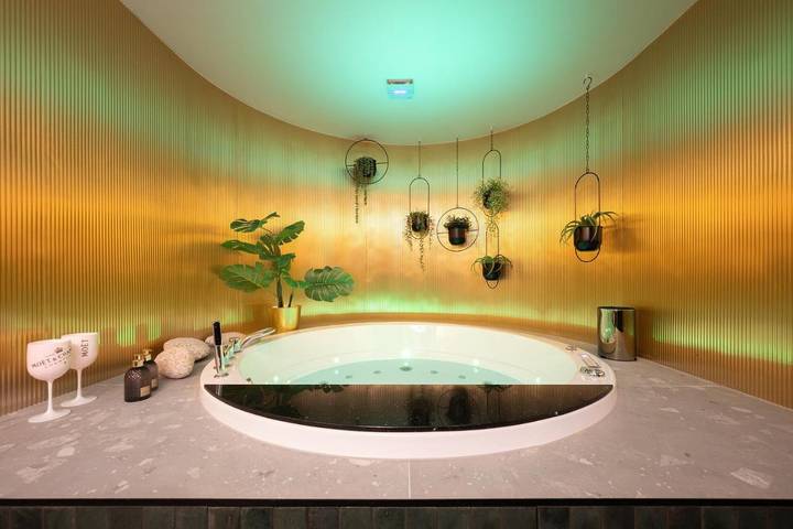 Appartement de vacances pour 2 personnes, avec jardin et jacuzzi
